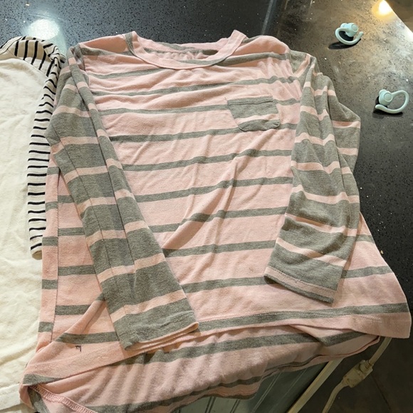 Set of 2 Girls Lg long sleeve tees #2014 - Picture 2 of 3